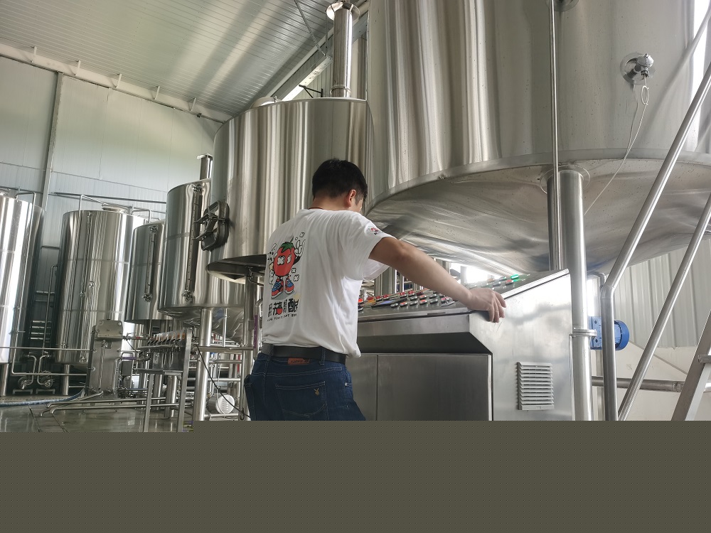 5000L糖化系統(tǒng) 四器糖化 1000L發(fā)酵罐