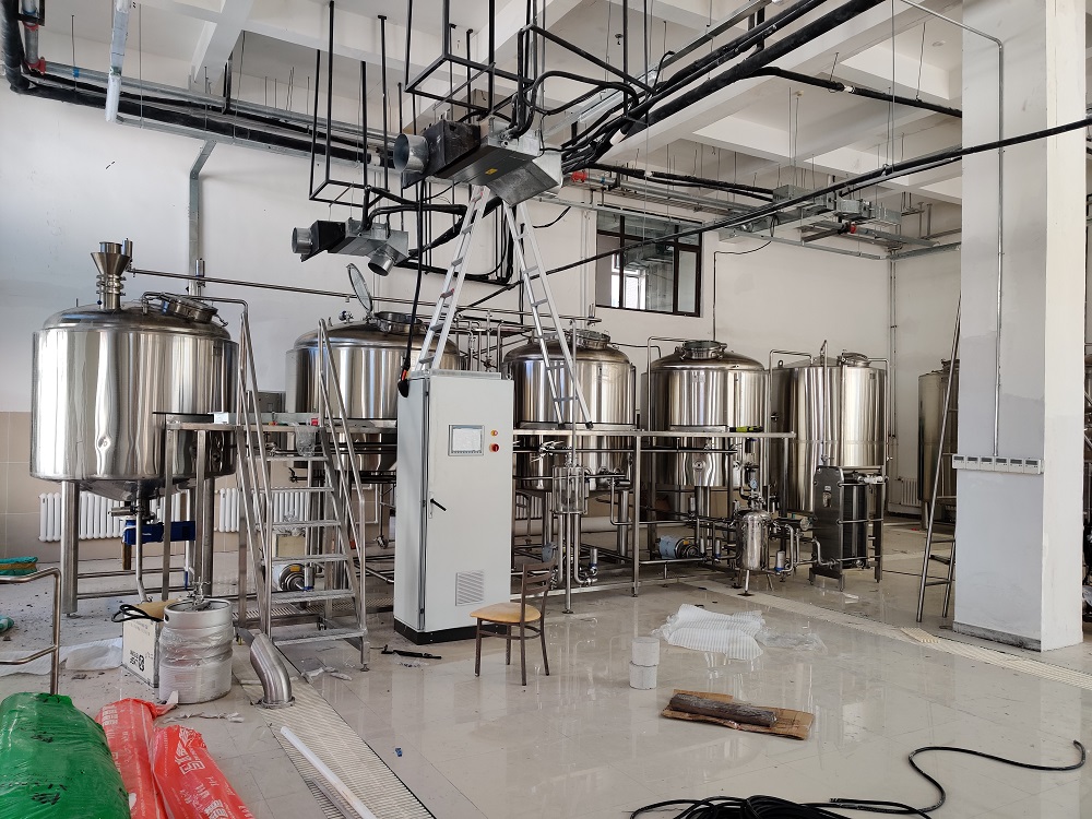 2000L精釀<a href=http://m.toteng.com.cn/ target=_blank class=infotextkey>啤酒設備</a>