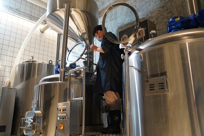 新手必看：開精釀啤酒吧還是建啤酒廠？