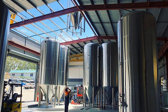 天泰<a href=http://m.toteng.com.cn/ target=_blank class=infotextkey>啤酒設(shè)備</a>發(fā)酵罐